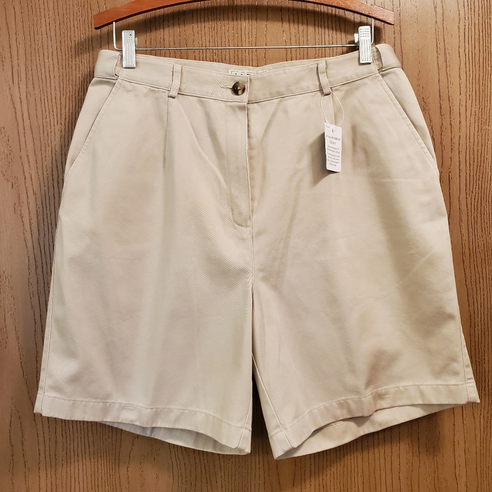 NWT LL Bean Original Fit Shorts size 14